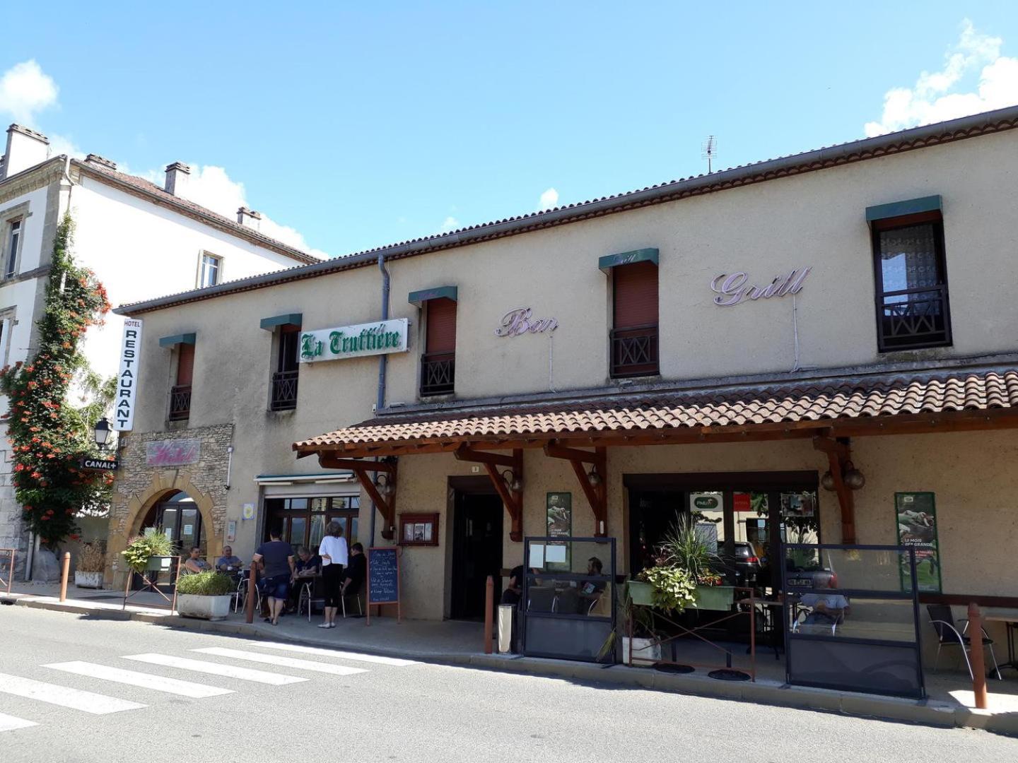 La Truffiere Hotel Puy-l'Eveque Exterior photo